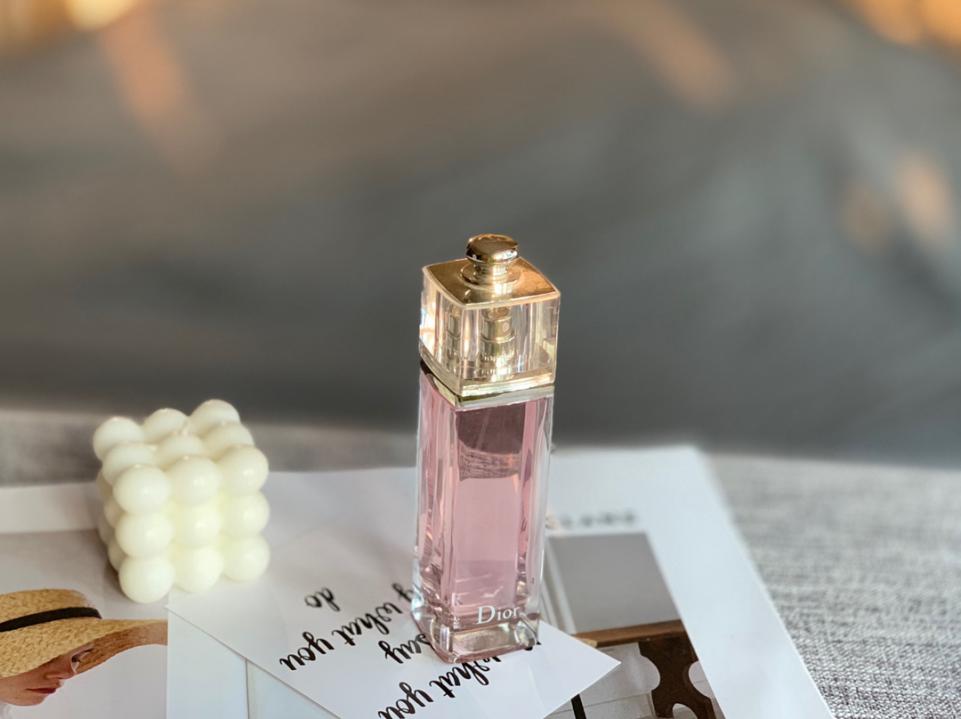 repliche,replica,perfette,siti di,affidabili,migliori siti,dove comprare,1:1,scarpe da ginnastica Dior Pink Charm Eau de Toilette da donna 100 ml (F5B4) repliche,replica,perfette,siti di,affidabili,migliori siti,dove comprare,1:1,scarpe da ginnastica Dior Pink Charm Eau de Toilette da donna 100 ml (F5B4)