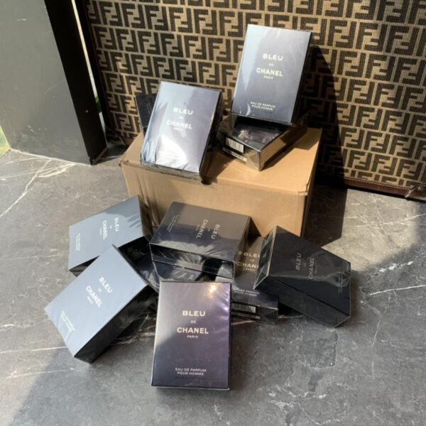repliche,replica,perfette,siti di,affidabili,migliori siti,dove comprare,1:1,scarpe da ginnastica Profumo forte azzurro 100ml (29E6)