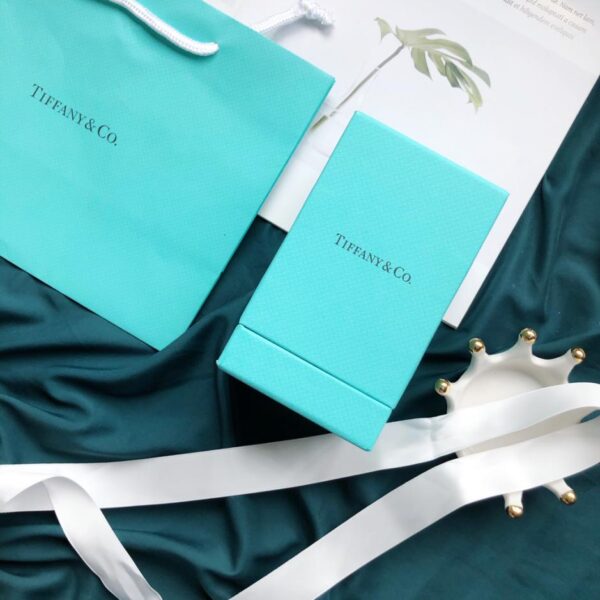 repliche,replica,perfette,siti di,affidabili,migliori siti,dove comprare,1:1,scarpe da ginnastica Tiffany & Co. Profumo per donna Tiffany Collaboration Classic Diamond Perfume 100 ml
