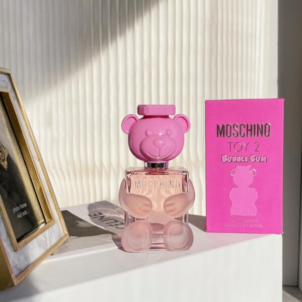 repliche,replica,perfette,siti di,affidabili,migliori siti,dove comprare,1:1,scarpe da ginnastica Non riesco a metterlo giù MOSCHINO Bubble Bear profumo Moschino