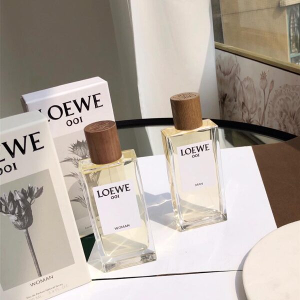 Serie LOEWE di profumi da uomo e da donna