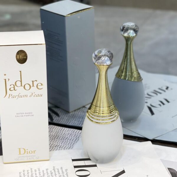 repliche,replica,perfette,siti di,affidabili,migliori siti,dove comprare,1:1,scarpe da ginnastica La nuova fragranza pura da donna di Dior 100 ml (B36B)