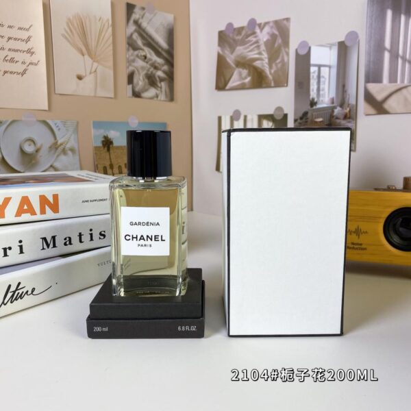 repliche,replica,perfette,siti di,affidabili,migliori siti,dove comprare,1:1,scarpe da ginnastica Chanel Gardenia Gardenia 200ml (17EF)