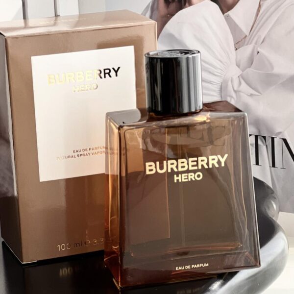 repliche,replica,perfette,siti di,affidabili,migliori siti,dove comprare,1:1,scarpe da ginnastica BURBERRY Profumo maschile Hero (1938)