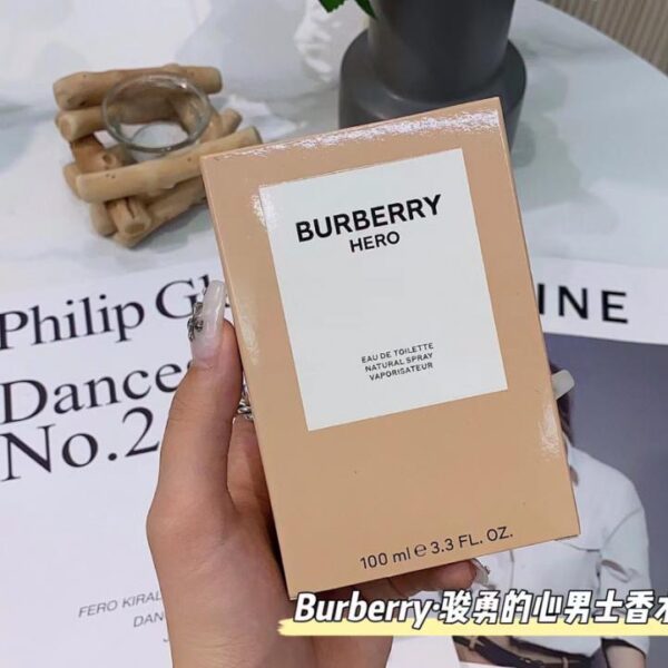 repliche,replica,perfette,siti di,affidabili,migliori siti,dove comprare,1:1,scarpe da ginnastica Burberry Junyong Eau de Toilette da uomo (FA10)
