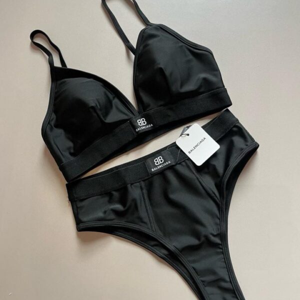 repliche,replica,perfette,siti di,affidabili,migliori siti,dove comprare,1:1,scarpe da ginnastica Il top bikini Balenciaga è fantastico
