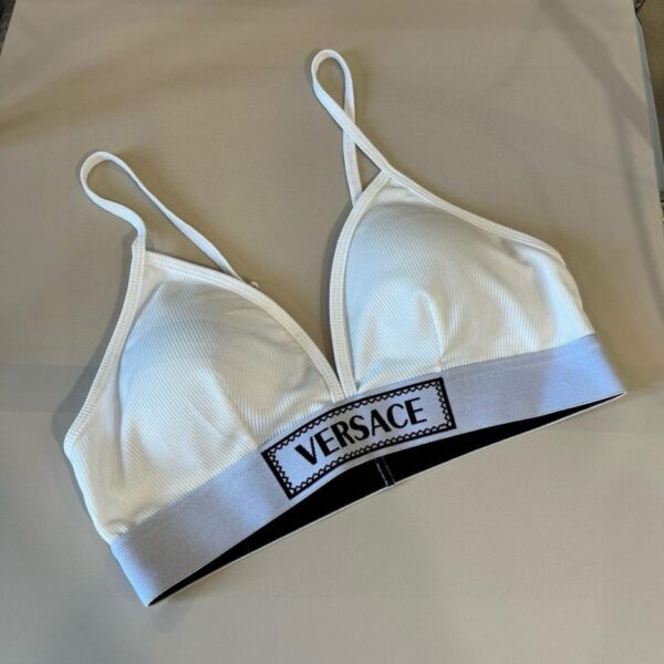 repliche,replica,perfette,siti di,affidabili,migliori siti,dove comprare,1:1,scarpe da ginnastica Il nuovo bikini Web di Versace separa il set da bagno