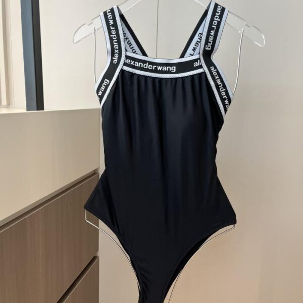 repliche,replica,perfette,siti di,affidabili,migliori siti,dove comprare,1:1,scarpe da ginnastica Nuovo costume da bagno bikini di Alexander Wang
