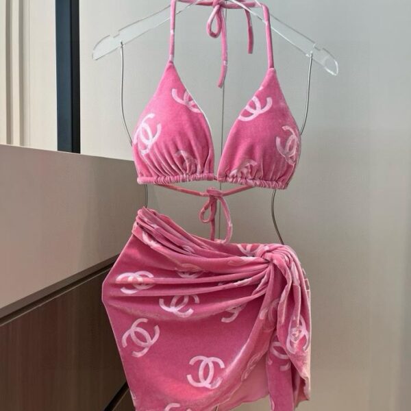 repliche,replica,perfette,siti di,affidabili,migliori siti,dove comprare,1:1,scarpe da ginnastica Completo bikini classico a tre pezzi in velluto a coste Chanel️
