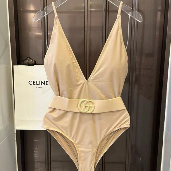 repliche,replica,perfette,siti di,affidabili,migliori siti,dove comprare,1:1,scarpe da ginnastica Il costume intero dell’ultima collezione spiaggia di Gucci