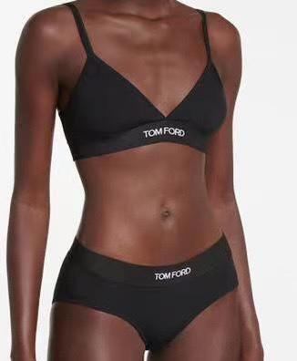 repliche,replica,perfette,siti di,affidabili,migliori siti,dove comprare,1:1,scarpe da ginnastica TOMFORD nuovo bikini