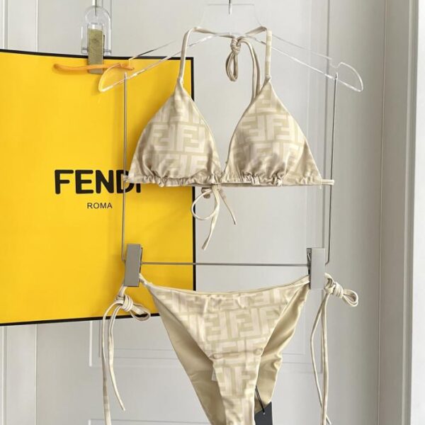 repliche,replica,perfette,siti di,affidabili,migliori siti,dove comprare,1:1,scarpe da ginnastica Costume bikini Fendi stampato