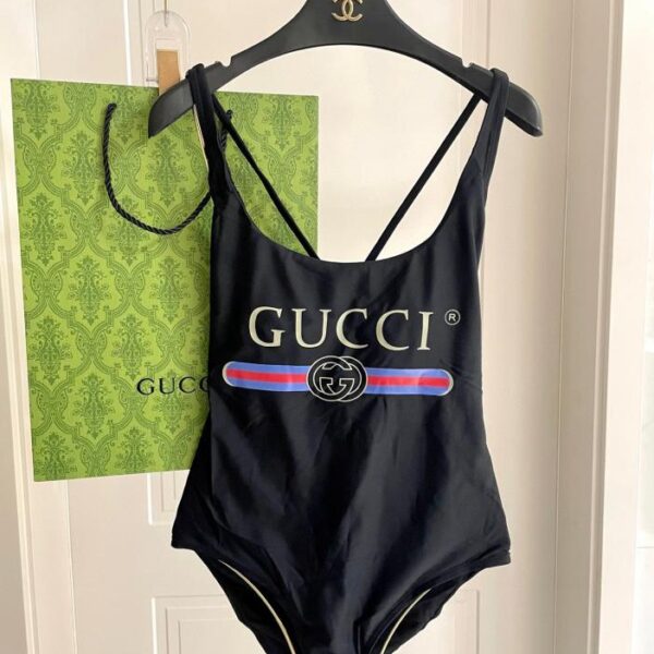 repliche,replica,perfette,siti di,affidabili,migliori siti,dove comprare,1:1,scarpe da ginnastica Nuovo costume intero Gucci