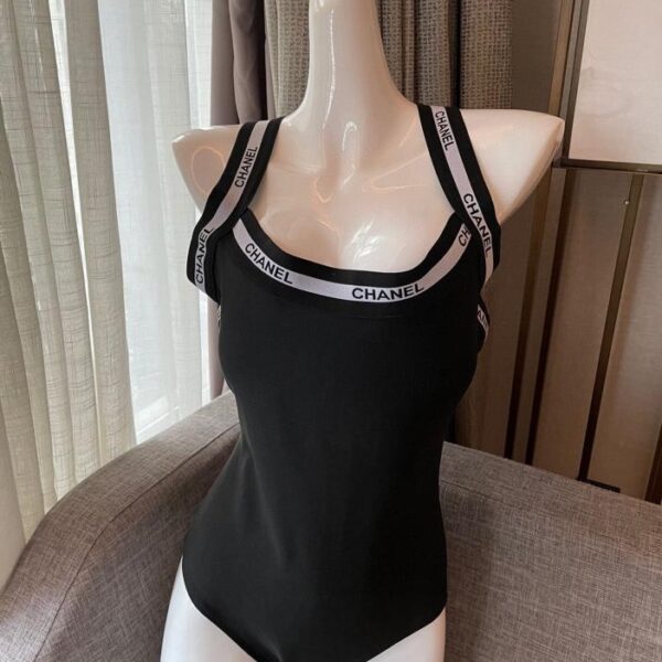 repliche,replica,perfette,siti di,affidabili,migliori siti,dove comprare,1:1,scarpe da ginnastica Costume intero Chanel