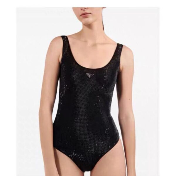 repliche,replica,perfette,siti di,affidabili,migliori siti,dove comprare,1:1,scarpe da ginnastica Prada contro il nuovo costume intero
