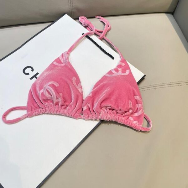 repliche,replica,perfette,siti di,affidabili,migliori siti,dove comprare,1:1,scarpe da ginnastica Il nuovo set tre pezzi in velluto di Chanel👙