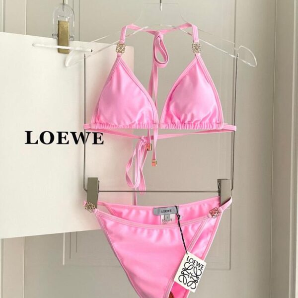 repliche,replica,perfette,siti di,affidabili,migliori siti,dove comprare,1:1,scarpe da ginnastica Il nuovo costume da bagno diviso di Loewe Counter è adatto a varie scene: spiaggia, piscina, sorgente termale, parco acquatico, rafting