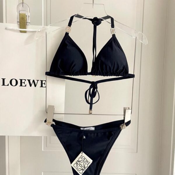 repliche,replica,perfette,siti di,affidabili,migliori siti,dove comprare,1:1,scarpe da ginnastica Il nuovo costume da bagno diviso di Loewe Counter è adatto a varie scene: spiaggia, piscina, sorgente termale, parco acquatico, rafting