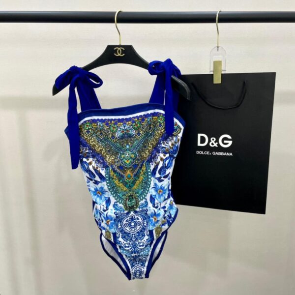 repliche,replica,perfette,siti di,affidabili,migliori siti,dove comprare,1:1,scarpe da ginnastica Costume da bagno DG semplice ed elegante
