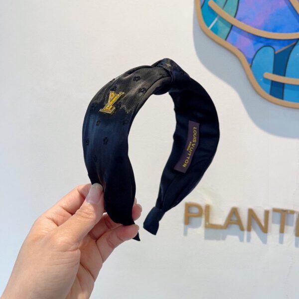 repliche,replica,perfette,siti di,affidabili,migliori siti,dove comprare,1:1,scarpe da ginnastica Viene fornito con la confezione, nuova fascia larga in tessuto di seta Louis Vuitton