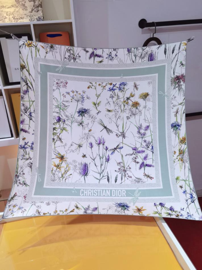 repliche,replica,perfette,siti di,affidabili,migliori siti,dove comprare,1:1,scarpe da ginnastica SDO2421 Foulard quadrato in seta da 90 cm con stampa originale Dior Herbarium repliche,replica,perfette,siti di,affidabili,migliori siti,dove comprare,1:1,scarpe da ginnastica SDO2421 Foulard quadrato in seta da 90 cm con stampa originale Dior Herbarium