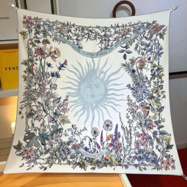 repliche,replica,perfette,siti di,affidabili,migliori siti,dove comprare,1:1,scarpe da ginnastica SDO2422 Foulard quadrato 90 cm in seta stampata originale Dior 4 Saisons Été Soleil