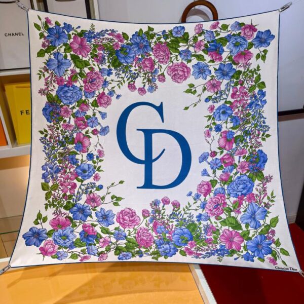 repliche,replica,perfette,siti di,affidabili,migliori siti,dove comprare,1:1,scarpe da ginnastica SDO2445 Foulard quadrato in seta originale Dior da 90 cm