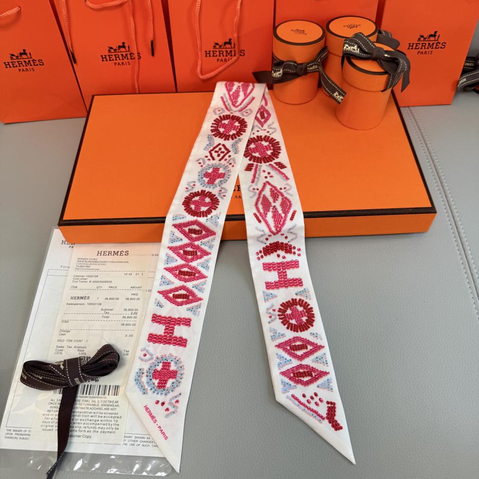 repliche,replica,perfette,siti di,affidabili,migliori siti,dove comprare,1:1,scarpe da ginnastica Sciarpa Twilly Hermes “Kelly en perles” (100% seta di gelso) repliche,replica,perfette,siti di,affidabili,migliori siti,dove comprare,1:1,scarpe da ginnastica Sciarpa Twilly Hermes “Kelly en perles” (100% seta di gelso)