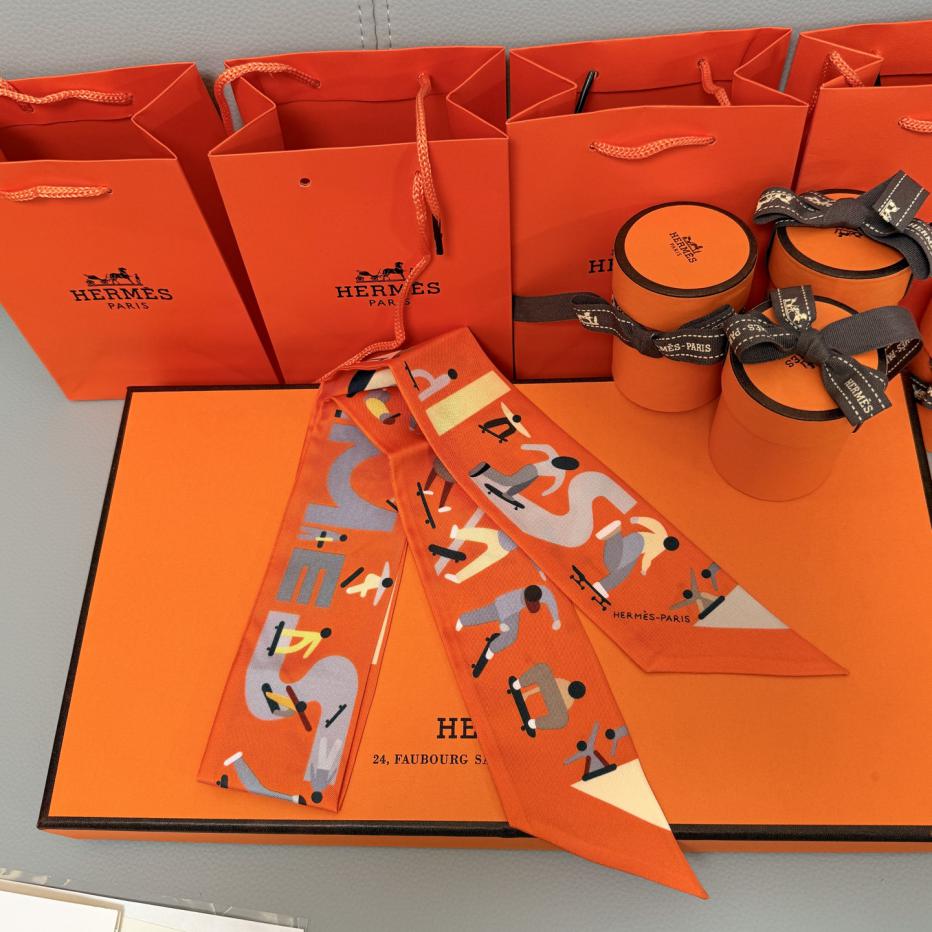 repliche,replica,perfette,siti di,affidabili,migliori siti,dove comprare,1:1,scarpe da ginnastica Sciarpa Twilly Hermes “Freedom” Nastro di seta Twilly (100% seta di gelso) repliche,replica,perfette,siti di,affidabili,migliori siti,dove comprare,1:1,scarpe da ginnastica Sciarpa Twilly Hermes “Freedom” Nastro di seta Twilly (100% seta di gelso)