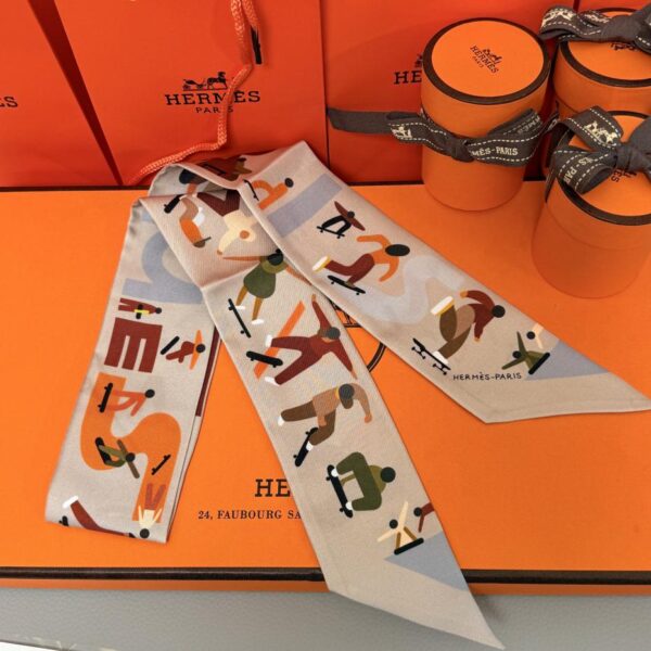Sciarpa Twilly Hermes "Freedom" Nastro di seta Twilly (100% seta di gelso)