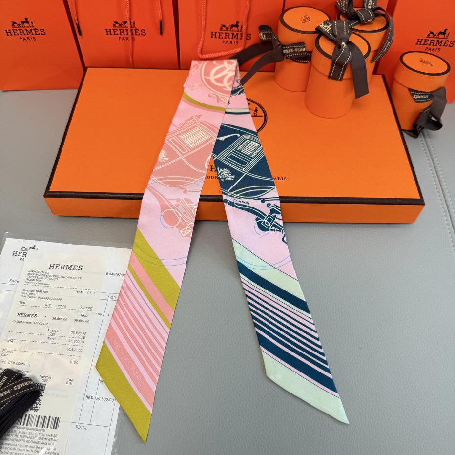 repliche,replica,perfette,siti di,affidabili,migliori siti,dove comprare,1:1,scarpe da ginnastica Sciarpa Twilly Hermes “Book Collection” (100% seta di gelso) repliche,replica,perfette,siti di,affidabili,migliori siti,dove comprare,1:1,scarpe da ginnastica Sciarpa Twilly Hermes “Book Collection” (100% seta di gelso)