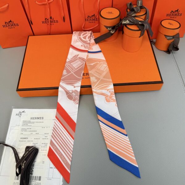 Sciarpa Twilly Hermes "Book Collection" (100% seta di gelso)