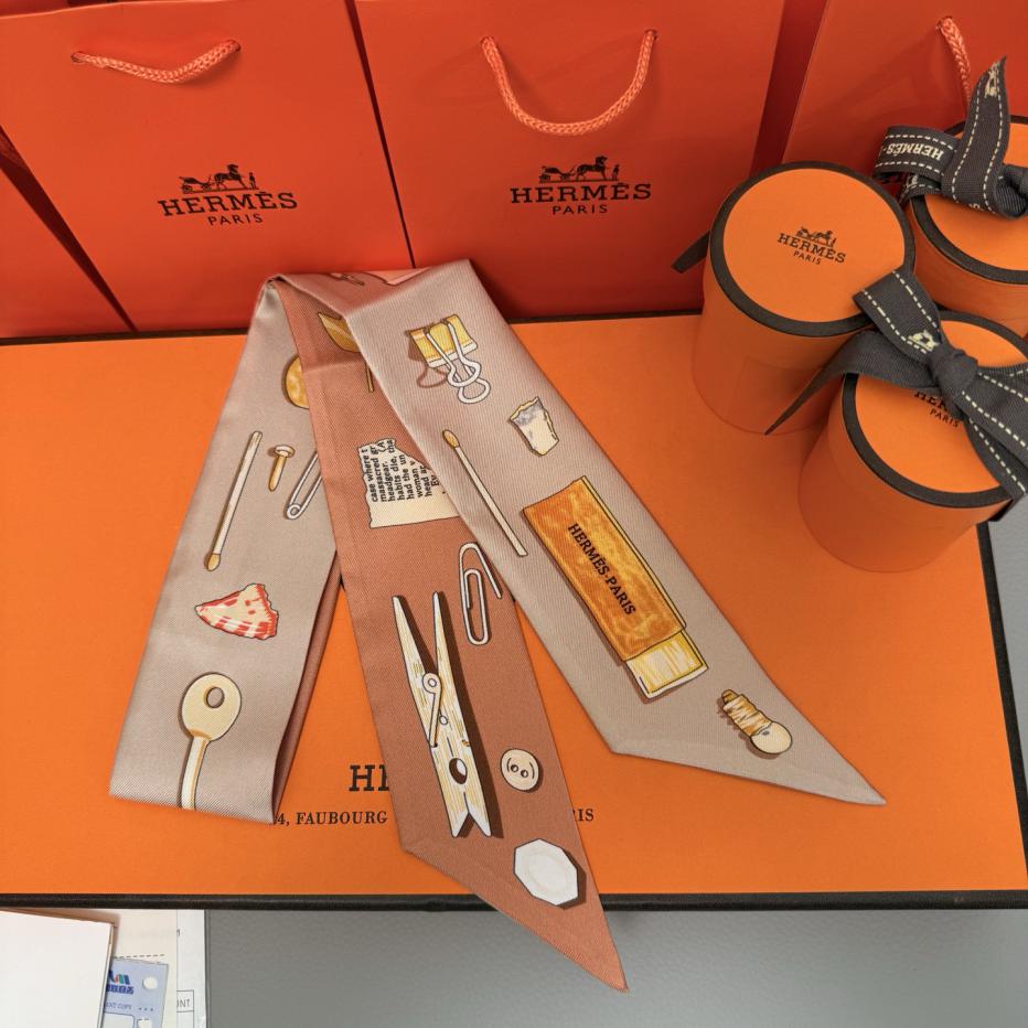 repliche,replica,perfette,siti di,affidabili,migliori siti,dove comprare,1:1,scarpe da ginnastica Sciarpa Twilly “Il mondo in borsa” di Hermes. Nastro di seta twilly (100% seta di gelso) repliche,replica,perfette,siti di,affidabili,migliori siti,dove comprare,1:1,scarpe da ginnastica Sciarpa Twilly “Il mondo in borsa” di Hermes. Nastro di seta twilly (100% seta di gelso)