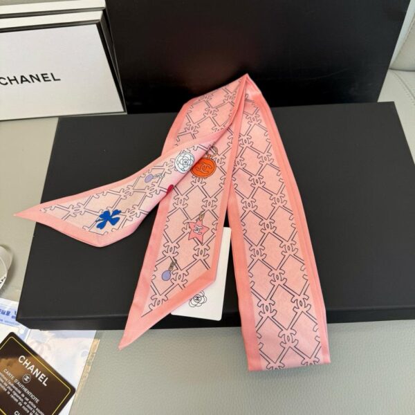 repliche,replica,perfette,siti di,affidabili,migliori siti,dove comprare,1:1,scarpe da ginnastica Sciarpa Chanel in seta doppio strato