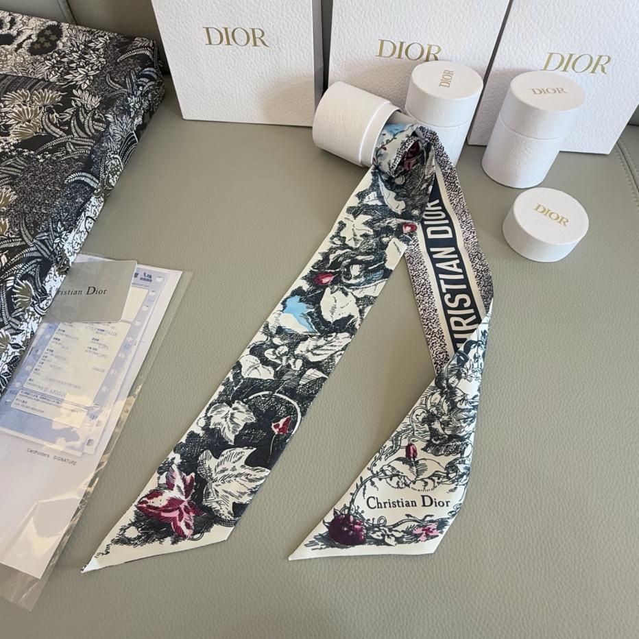 repliche,replica,perfette,siti di,affidabili,migliori siti,dove comprare,1:1,scarpe da ginnastica Fascia per capelli e sciarpa Dior Rabbit in edizione limitata repliche,replica,perfette,siti di,affidabili,migliori siti,dove comprare,1:1,scarpe da ginnastica Fascia per capelli e sciarpa Dior Rabbit in edizione limitata