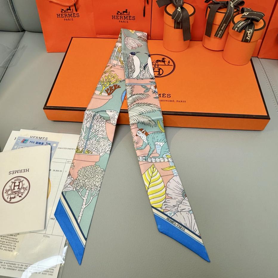 repliche,replica,perfette,siti di,affidabili,migliori siti,dove comprare,1:1,scarpe da ginnastica Sciarpa Twilly Hermes “Paradise of Curiosities” (100% seta di gelso) repliche,replica,perfette,siti di,affidabili,migliori siti,dove comprare,1:1,scarpe da ginnastica Sciarpa Twilly Hermes “Paradise of Curiosities” (100% seta di gelso)