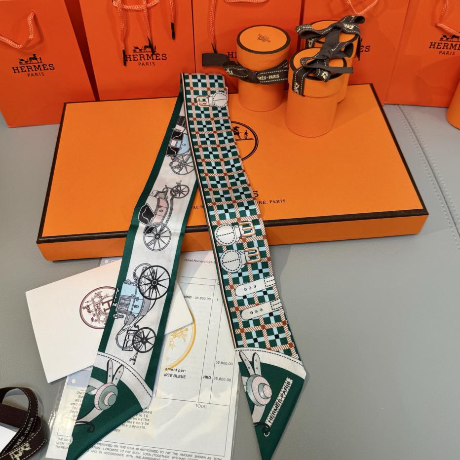 repliche,replica,perfette,siti di,affidabili,migliori siti,dove comprare,1:1,scarpe da ginnastica Sciarpa Hermes “New Car” Twilly (100% seta di gelso) repliche,replica,perfette,siti di,affidabili,migliori siti,dove comprare,1:1,scarpe da ginnastica Sciarpa Hermes “New Car” Twilly (100% seta di gelso)