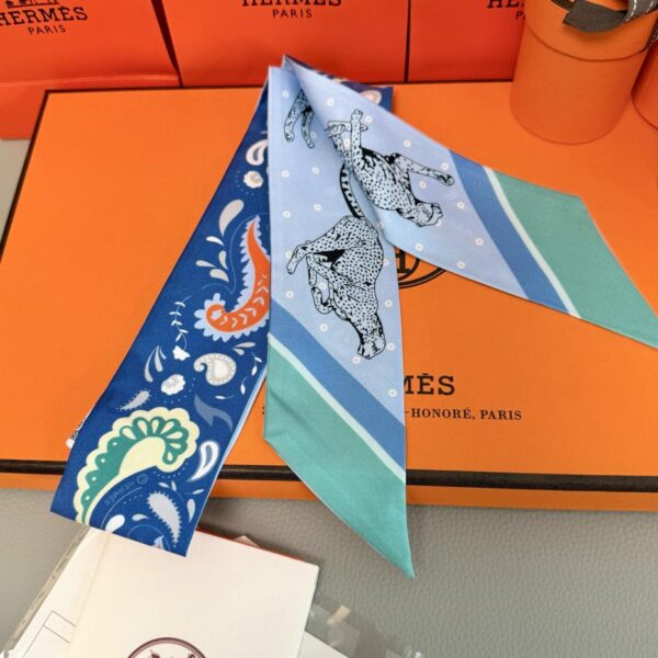 repliche,replica,perfette,siti di,affidabili,migliori siti,dove comprare,1:1,scarpe da ginnastica Hermes “Cheetah BANDANA” Sciarpa Twilly Nastro di seta Twilly (100% seta di gelso)
