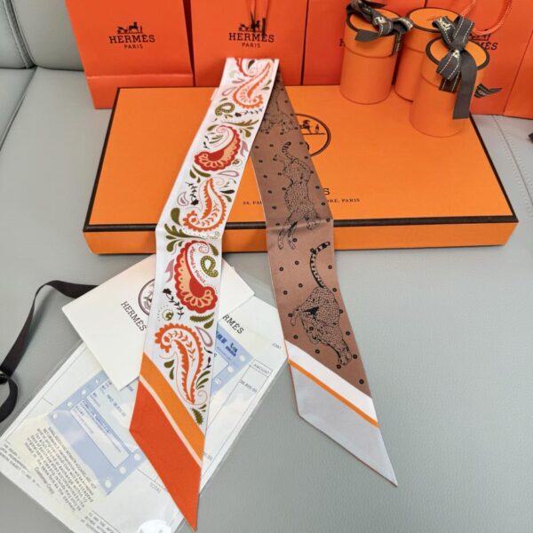 repliche,replica,perfette,siti di,affidabili,migliori siti,dove comprare,1:1,scarpe da ginnastica Hermes “Cheetah BANDANA” Sciarpa Twilly Nastro di seta Twilly (100% seta di gelso)