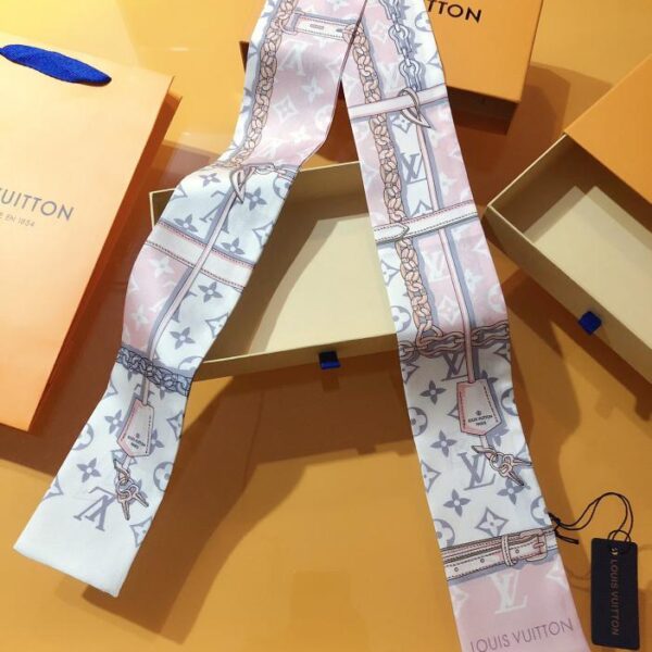 repliche,replica,perfette,siti di,affidabili,migliori siti,dove comprare,1:1,scarpe da ginnastica PLV2217🦋 Fascia per capelli super classica LV [MONOGRAM CONFIDENTIAL]💕