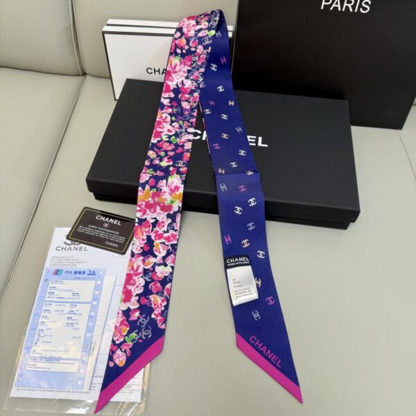 repliche,replica,perfette,siti di,affidabili,migliori siti,dove comprare,1:1,scarpe da ginnastica Chanel nuova sciarpa Twilly Chanel Spring Garden