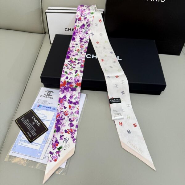 repliche,replica,perfette,siti di,affidabili,migliori siti,dove comprare,1:1,scarpe da ginnastica Chanel nuova sciarpa Twilly Chanel Spring Garden