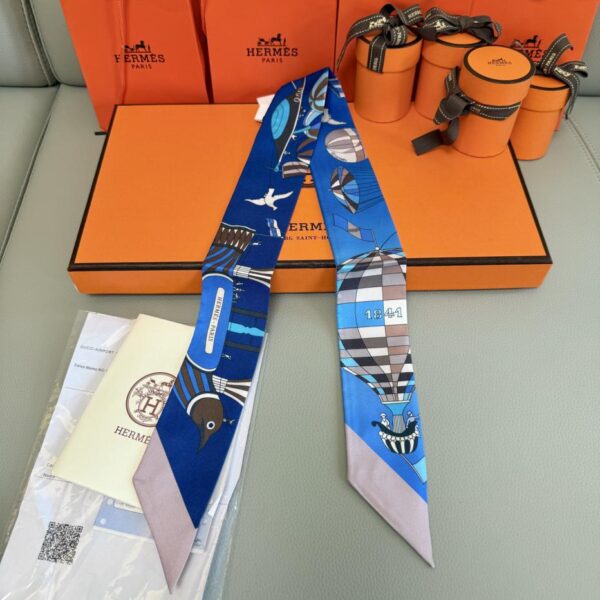 repliche,replica,perfette,siti di,affidabili,migliori siti,dove comprare,1:1,scarpe da ginnastica Sciarpa Twilly Hermes “Dream of Soaring in the Sky” (100% seta di gelso)