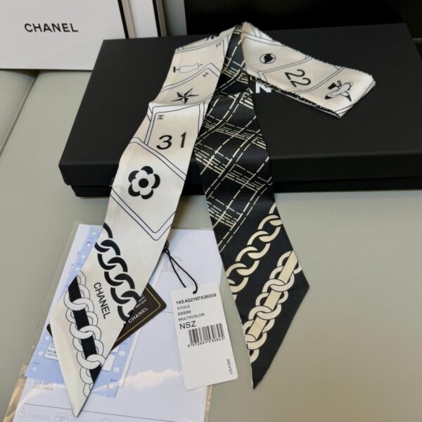 repliche,replica,perfette,siti di,affidabili,migliori siti,dove comprare,1:1,scarpe da ginnastica La sciarpa Chanel Twilly è qui🥰