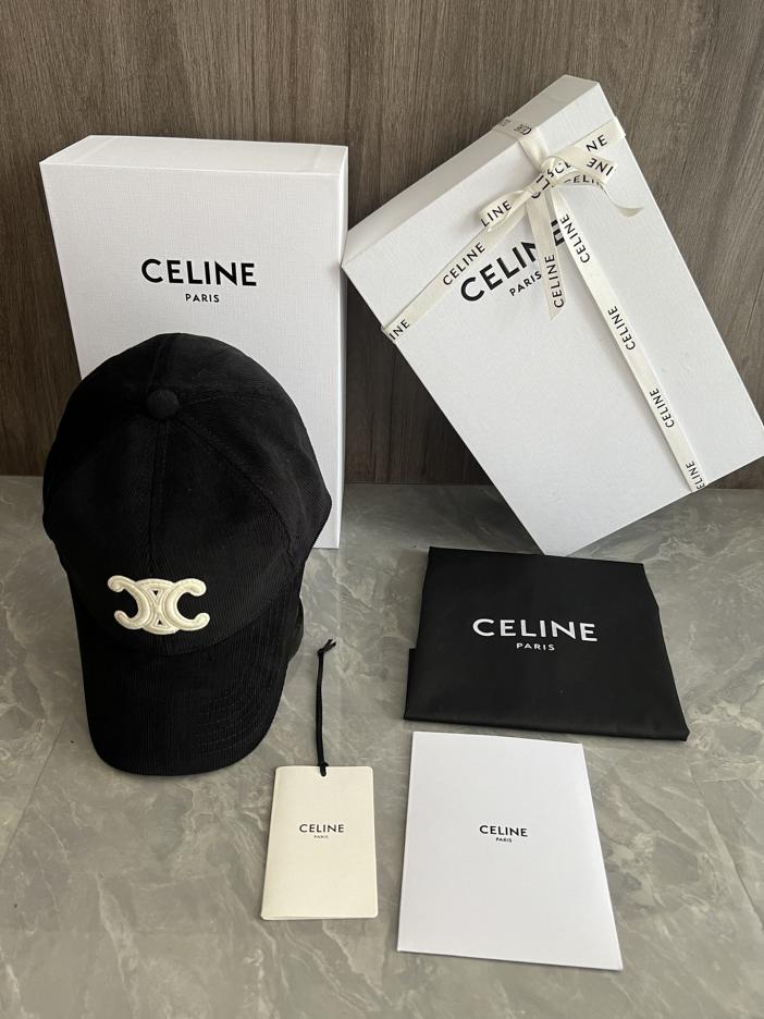 repliche,replica,perfette,siti di,affidabili,migliori siti,dove comprare,1:1,scarpe da ginnastica Cappellino da baseball personalizzato originale CELINE realizzato in materiale originale di velluto a coste. Toppa con logo Arc de Triomphe (AEB1) repliche,replica,perfette,siti di,affidabili,migliori siti,dove comprare,1:1,scarpe da ginnastica Cappellino da baseball personalizzato originale CELINE realizzato in materiale originale di velluto a coste. Toppa con logo Arc de Triomphe (AEB1)