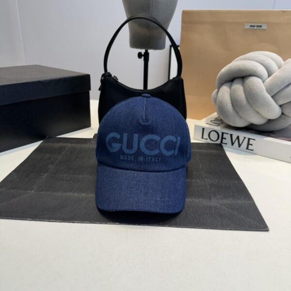 repliche,replica,perfette,siti di,affidabili,migliori siti,dove comprare,1:1,scarpe da ginnastica GUCCI contatore nuovo berretto da baseball in denim lavato (097C)