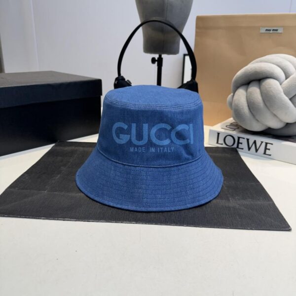 repliche,replica,perfette,siti di,affidabili,migliori siti,dove comprare,1:1,scarpe da ginnastica GUCCI contatore nuovo cappello da pescatore in denim lavato (27D1)