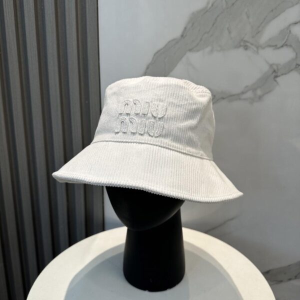 repliche,replica,perfette,siti di,affidabili,migliori siti,dove comprare,1:1,scarpe da ginnastica Nuovo cappello da pescatore/berretto da baseball in velluto a coste di Miu Miu in edizione limitata, stesso stile per uomo e donna (638A)