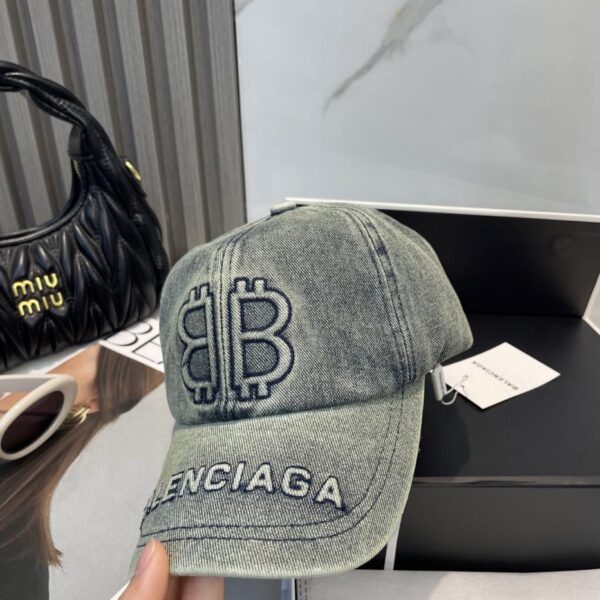repliche,replica,perfette,siti di,affidabili,migliori siti,dove comprare,1:1,scarpe da ginnastica Balenciaga nuovo berretto da baseball in denim lavato (9A21)