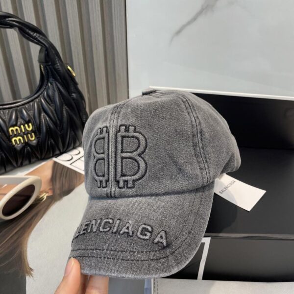repliche,replica,perfette,siti di,affidabili,migliori siti,dove comprare,1:1,scarpe da ginnastica Balenciaga nuovo berretto da baseball in denim lavato (B441)